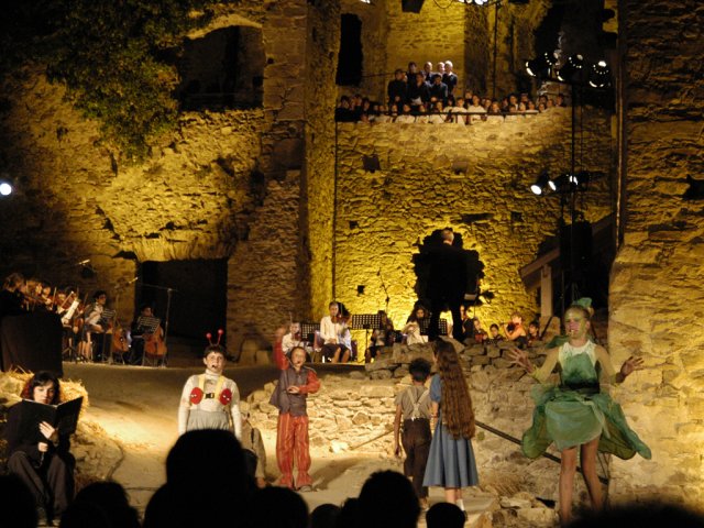 Arthur & les Chevaliers de la paille blonde